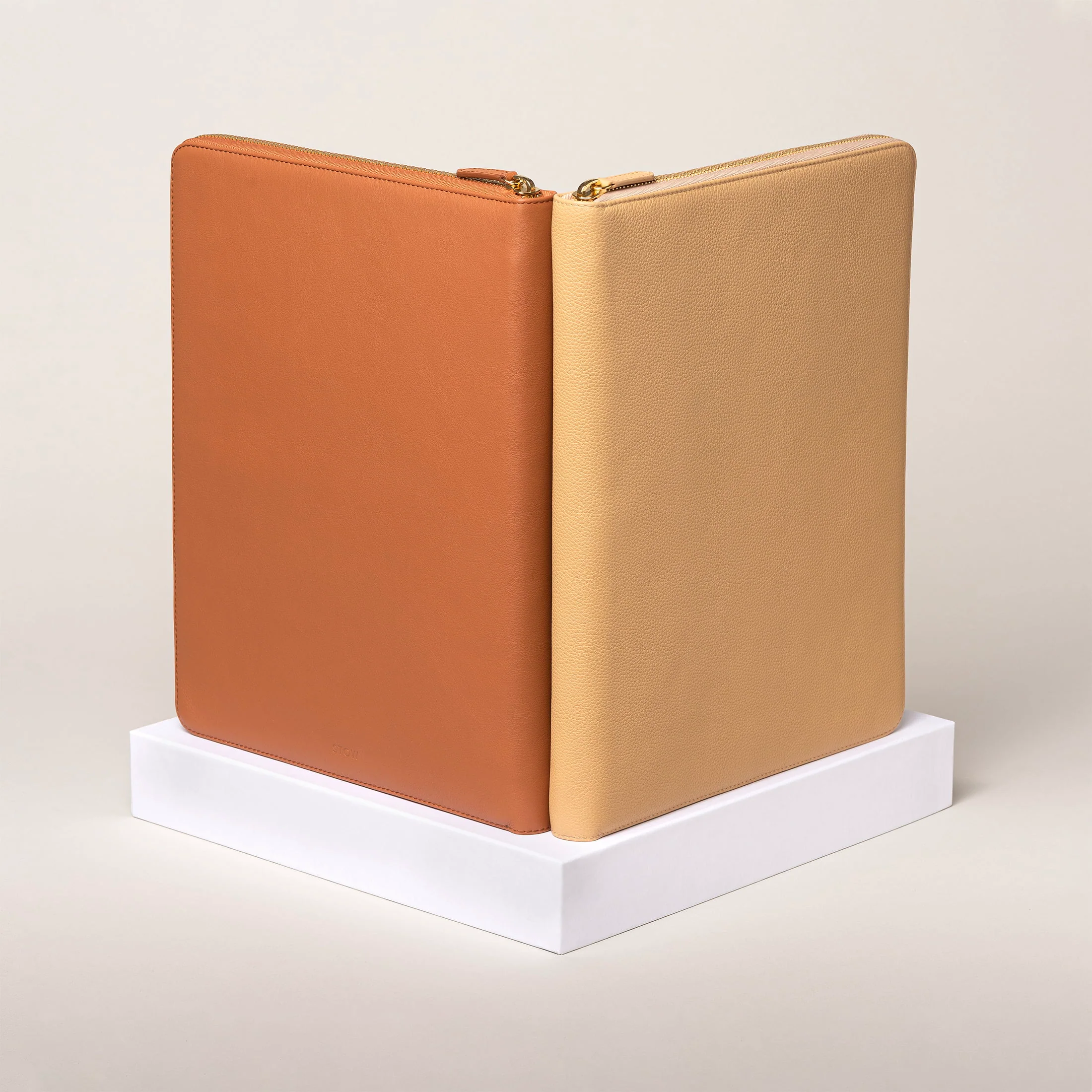 Executive Folio - Image 4